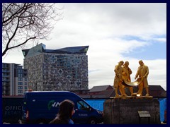 Centenary Square 19 - The Cube